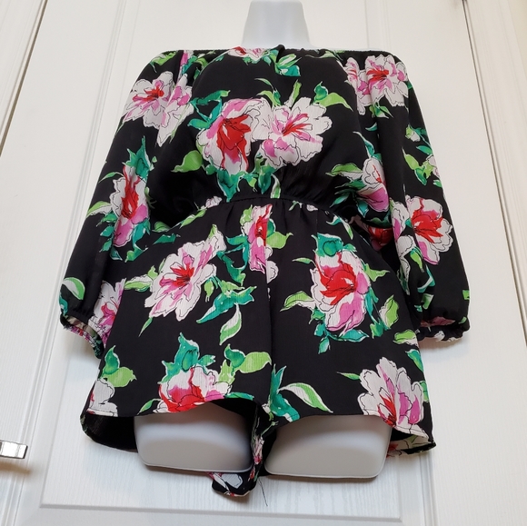 Love...Ady Off-The-Shoulder Floral Print Romper - Picture 2 of 7